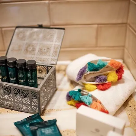 Klaritz Luxury Suites Apartmán